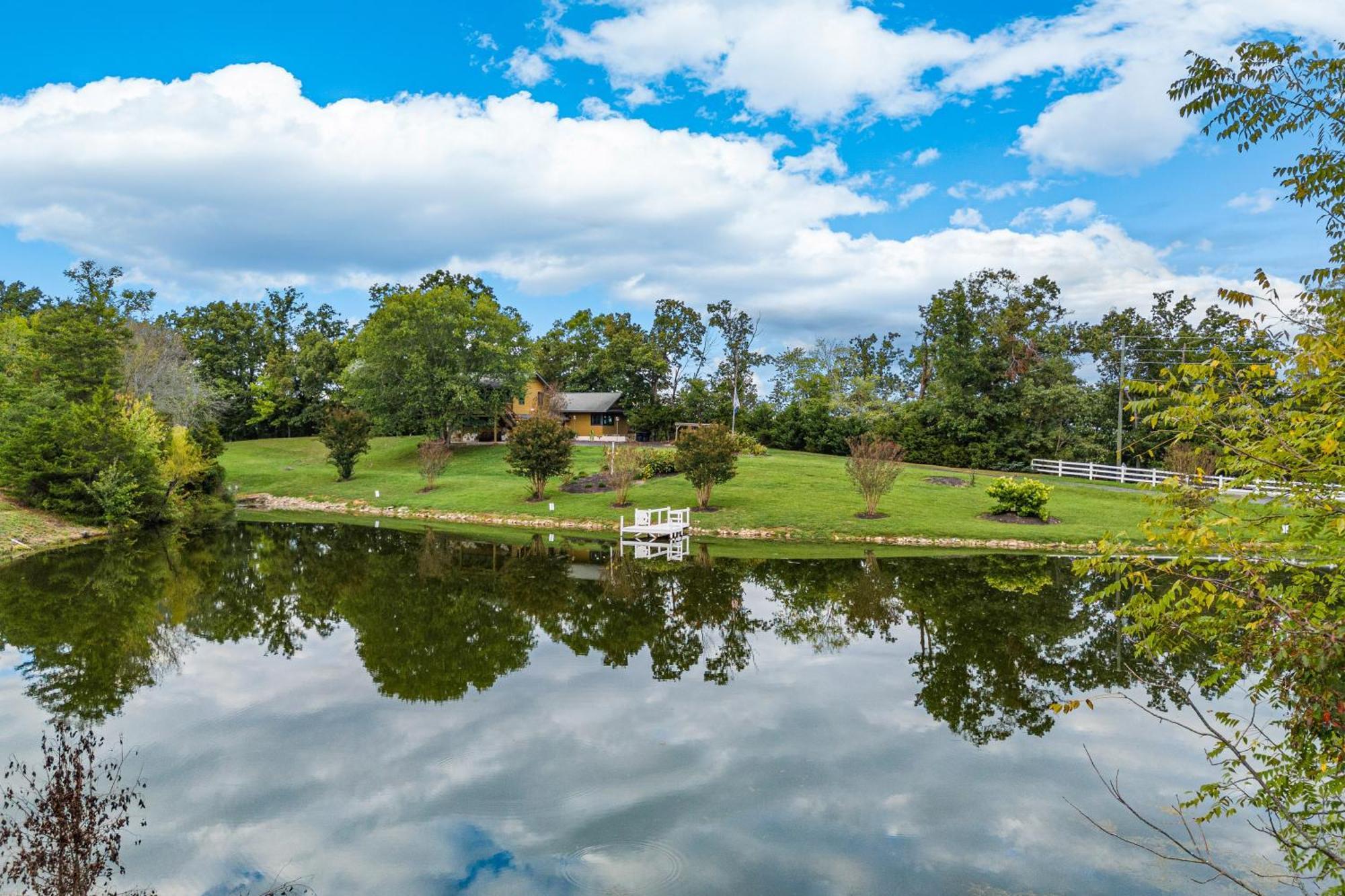 Haven On The Pond Villa Pigeon Forge Buitenkant foto