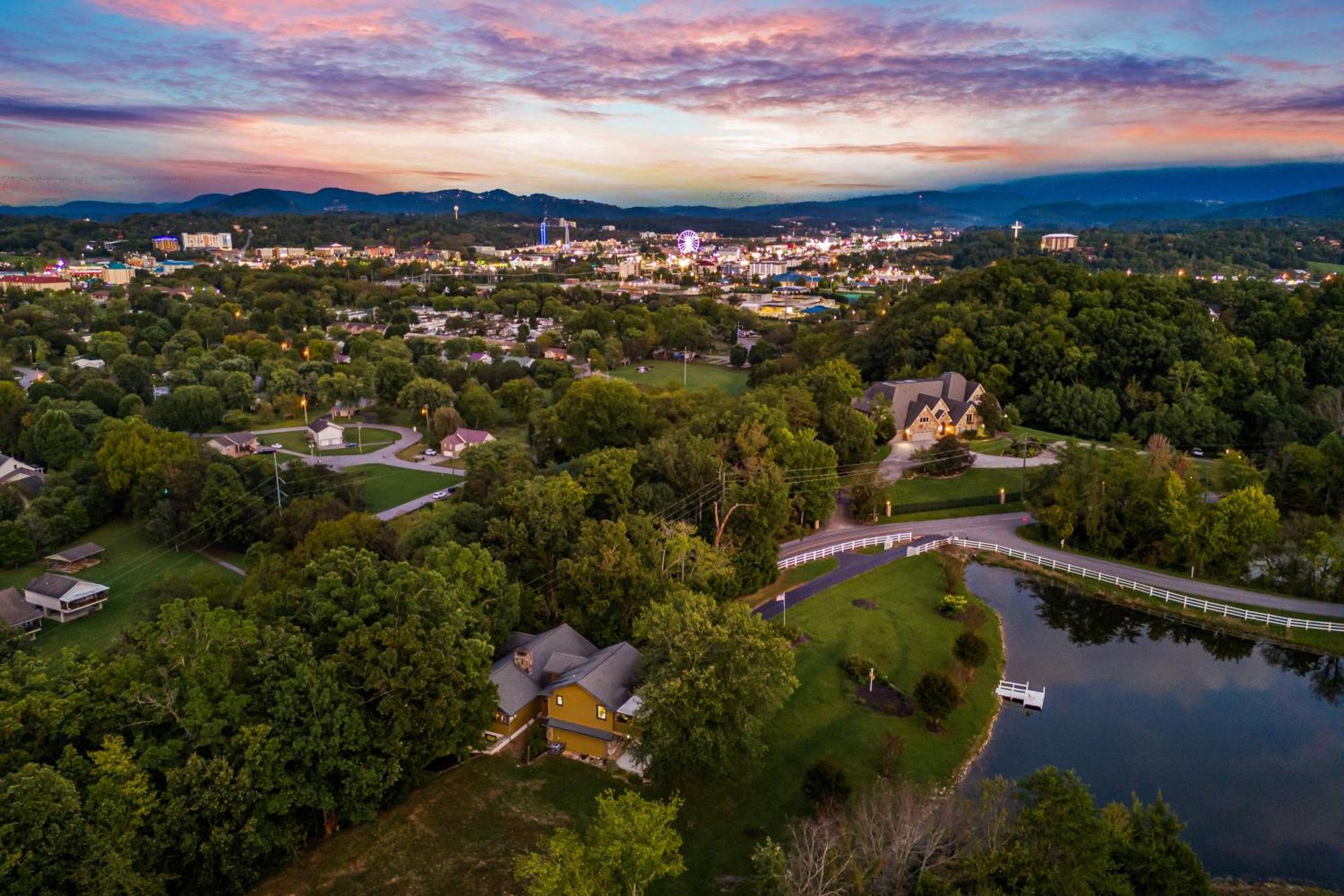 Haven On The Pond Villa Pigeon Forge Buitenkant foto